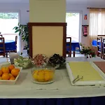 Отель Anjos 3*